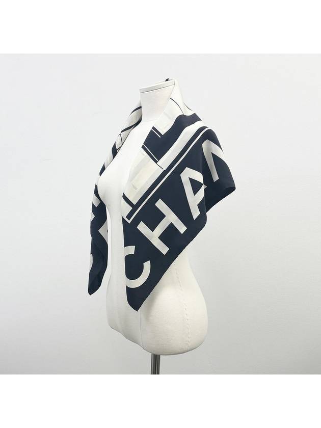 Logo Print White Black Scarf 4VCHF24679 - CHANEL - BALAAN 3