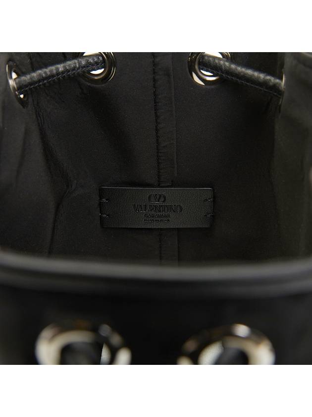 V Logo Chain Bucket Bag Black - VALENTINO - BALAAN 10