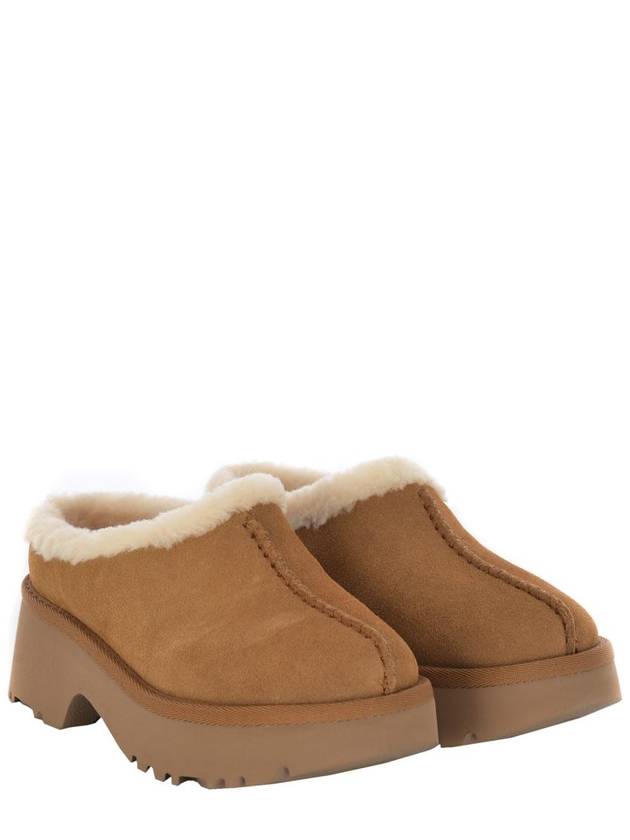 New Heights Cozy Clog Slippers Chestnut - UGG - BALAAN 3