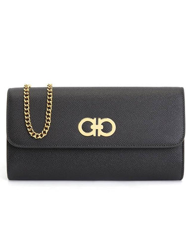 Gancini Chain Shoulder Bag Black - SALVATORE FERRAGAMO - BALAAN 1