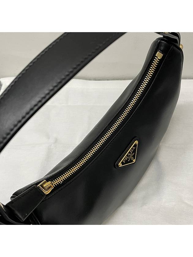 Arque Leather Shoulder Bag Black - PRADA - BALAAN 8