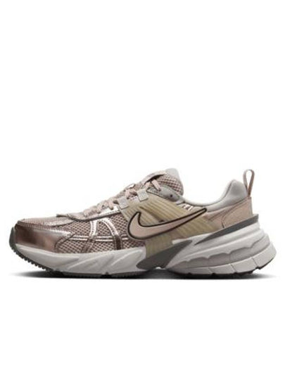 V2K Run Low Top Sneakers Particle Beige - NIKE - BALAAN 2