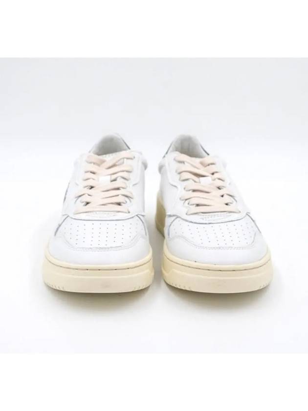 Medalist Low Top Sneakers All White - AUTRY - BALAAN 4