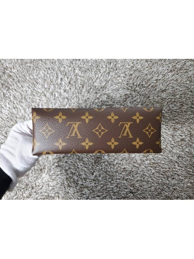 Rocky BB - LOUIS VUITTON - BALAAN 6