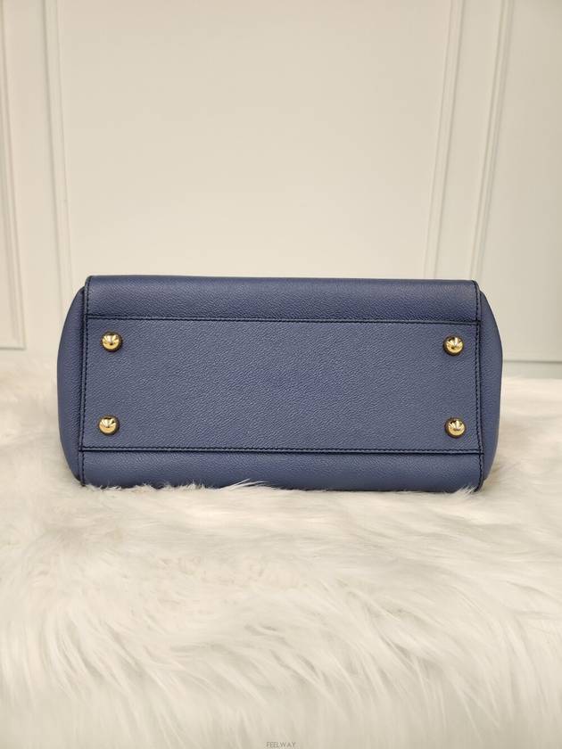 Daol Beomeo Branch Buckle Tote Bag Blue 4049577 Condition B - BURBERRY - BALAAN 5