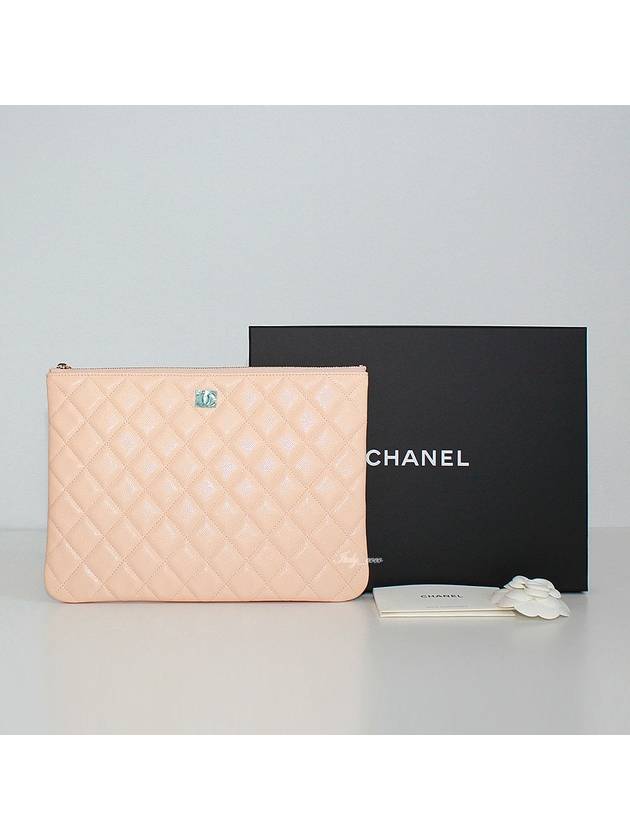 Classic Gold Logo Medium Caviar Clutch Bag Beige - CHANEL - BALAAN 2