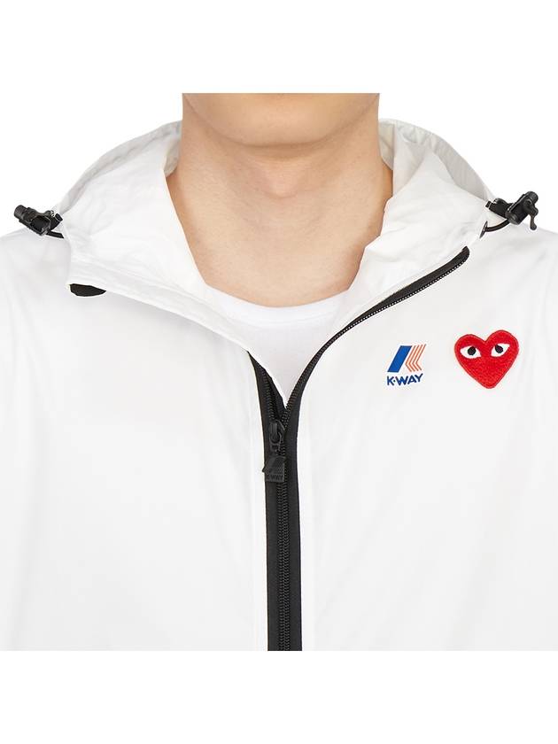 Small Heart Wappen Windbreaker White - COMME DES GARCONS - BALAAN 10