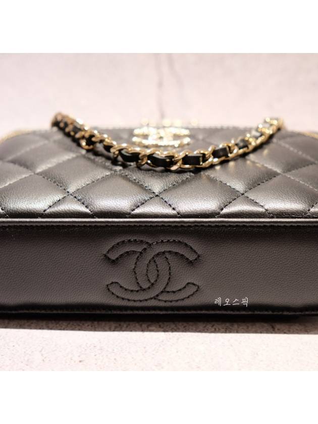 Camellia flower handle vanity top handle pouch mini bag AP3576 - CHANEL - BALAAN 3