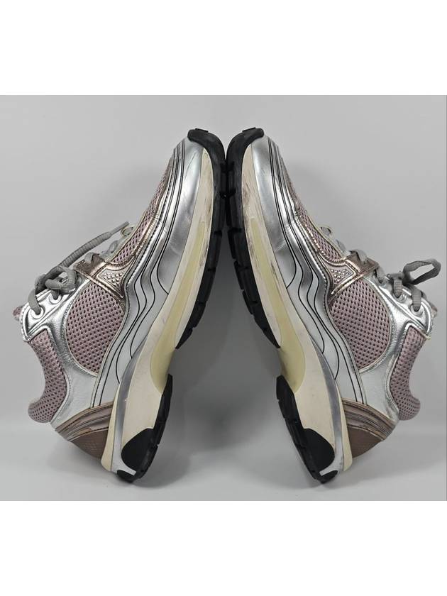 Sneakers Fabric Laminated Pink Silver 250 - CHANEL - BALAAN 4