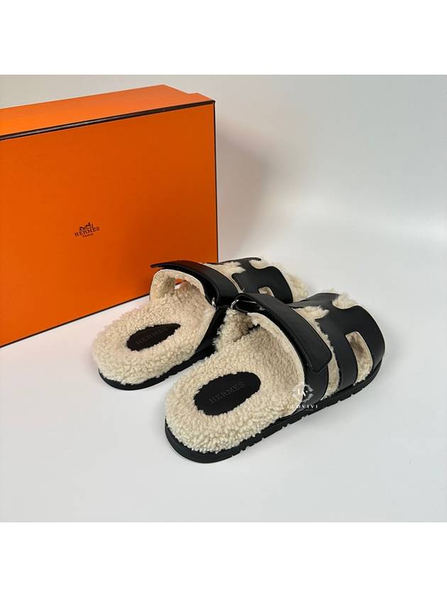 Chypre Calfskin Woolskin Sandals Noir - HERMES - BALAAN 4