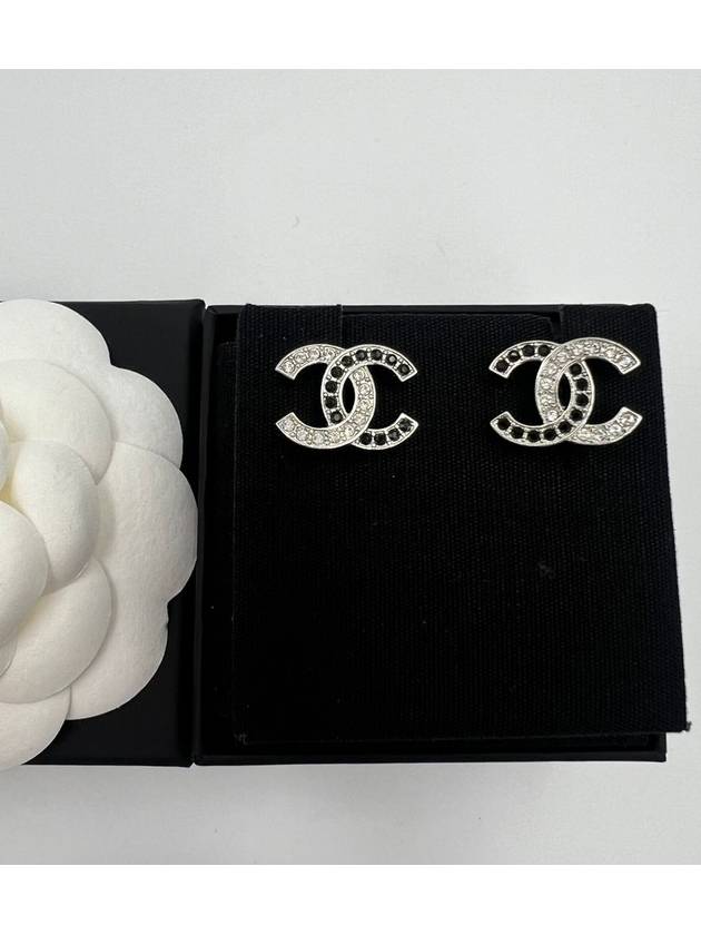 CC logo half earrings black cubic AB8981 - CHANEL - BALAAN 5