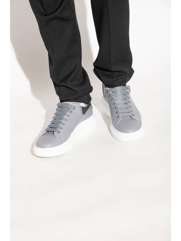 Men's Larry Oversized Low Top Sneakers Grey - ALEXANDER MCQUEEN - BALAAN 3