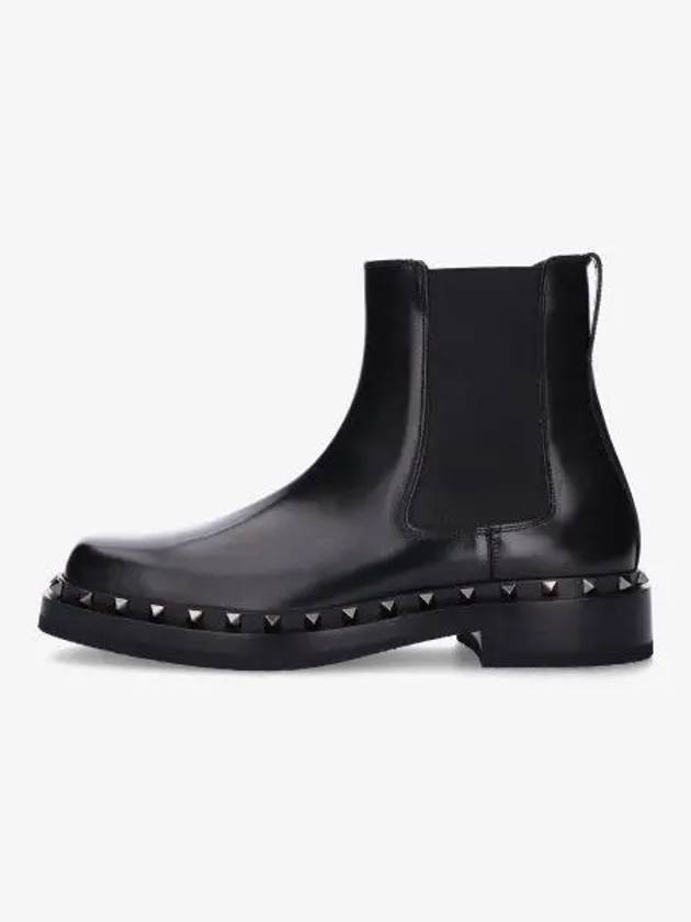 Rockstud Chelsea Boots Black - VALENTINO - BALAAN 2