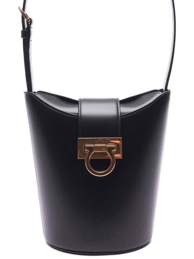 Small Trifolio Shoulder Bag Black - SALVATORE FERRAGAMO - BALAAN 2