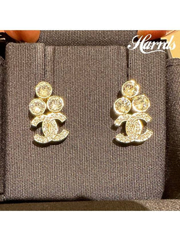 Immediate domestic departure CC logo triple crystal earrings champagne gold ABA508 - CHANEL - BALAAN 1