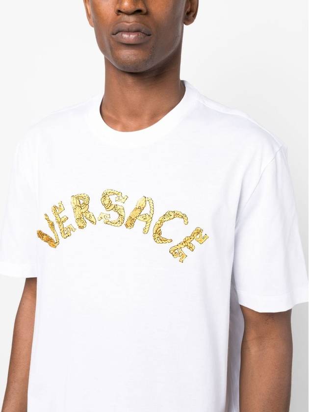 Seashell Baroque Embroidered Logo Crewneck Short Sleeve T-Shirt Black - VERSACE - BALAAN 5