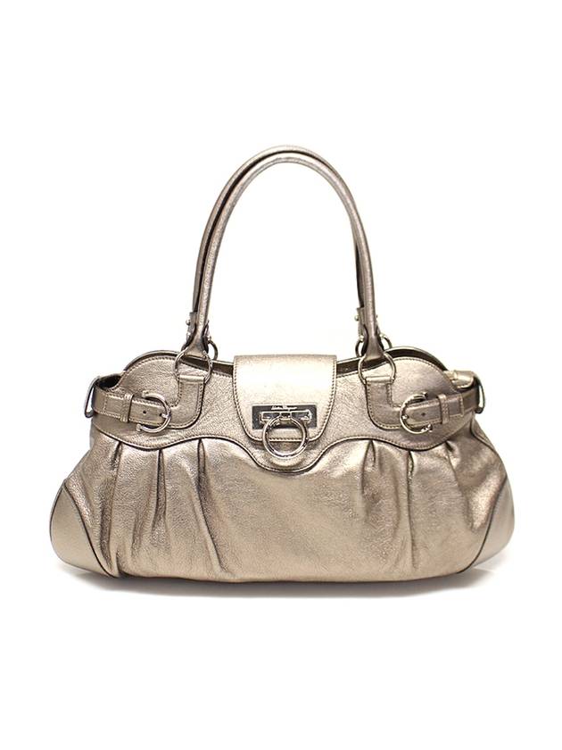 Women s Ferragamo 21 5870 Gray Metallic Silver Gancini Decorated Shoulder Bag gt Gangbuk used luxury goods - SALVATORE FERRAGAMO - BALAAN 2