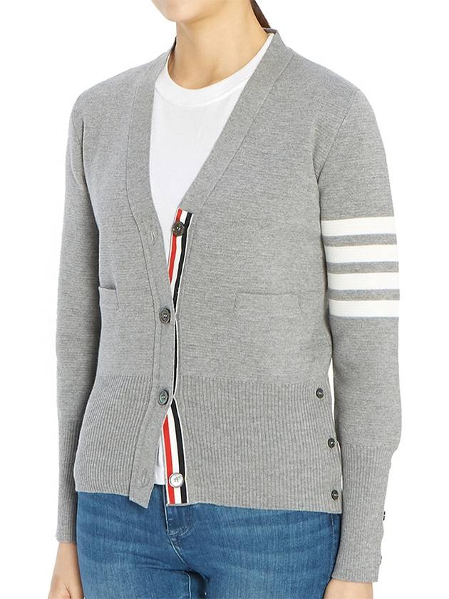 Milano Stitch 4 Bar Classic V Neck Fine Merino Wool Cardigan Grey - THOM BROWNE - BALAAN 4