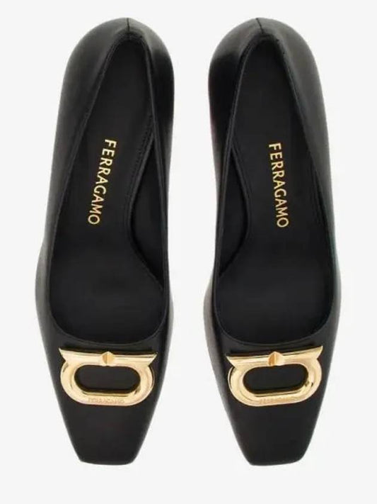 Gancini Leather Pumps Black - SALVATORE FERRAGAMO - BALAAN 2