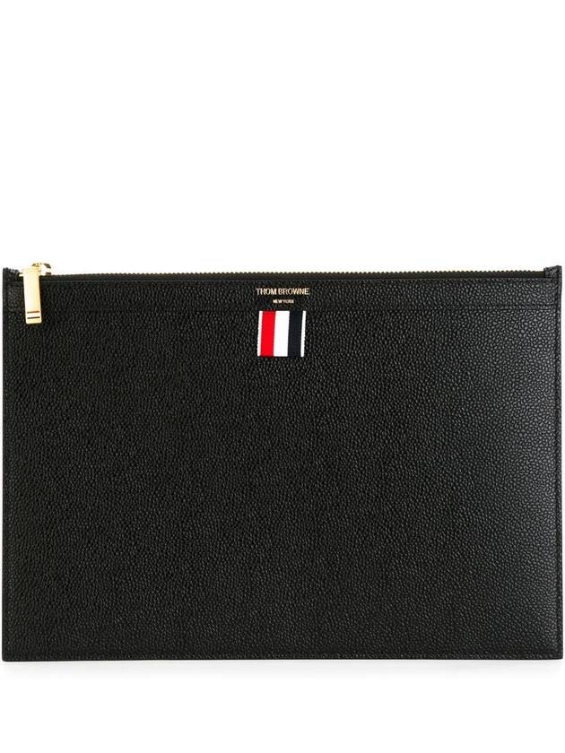 Pebble Grain Three Stripes Zipper Small Clutch Bag Black - THOM BROWNE - BALAAN 2