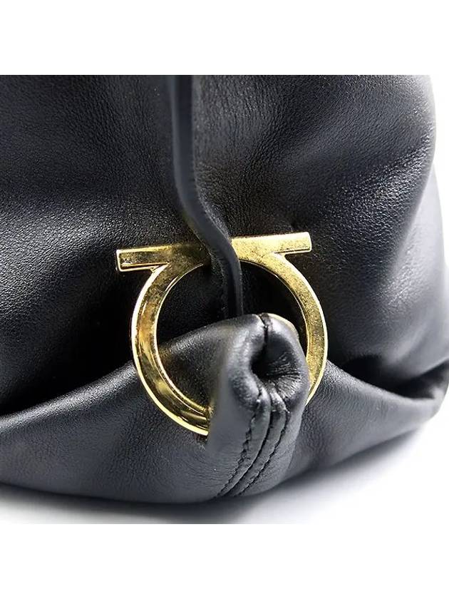 Ferragamo 21 A871 Gold Gancino Rock Logo Sofia Black Color Leather Tote Bag Shoulder Strap - SALVATORE FERRAGAMO - BALAAN 5