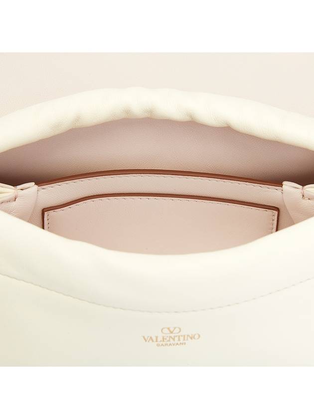 V Logo 1960 Women s Shoulder Bag P0AC4ZFJ 098 - VALENTINO - BALAAN 9