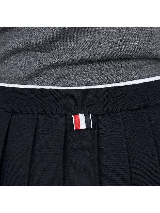 Full Needle Stitch Merino Wool Tipping Pleated Skirt Navy - THOM BROWNE - BALAAN 7