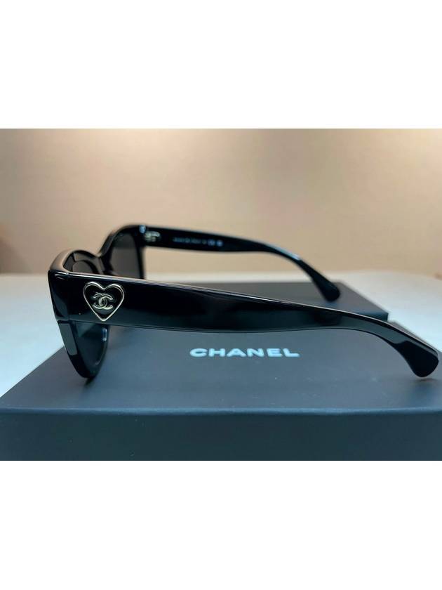 Heart CC Logo Square Sunglasses A71468X01081 - CHANEL - BALAAN 3