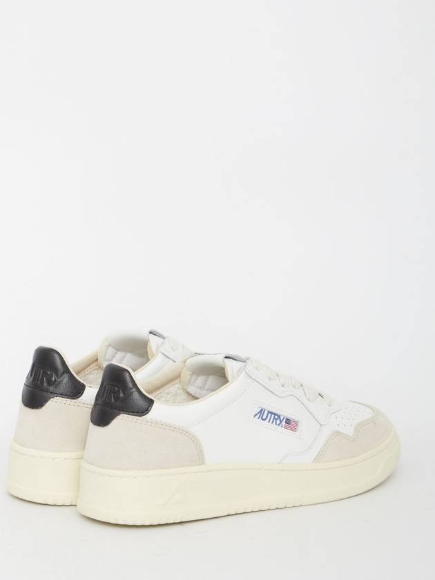 Women's Medalist Black Tab Suede Low Top Sneakers White - AUTRY - BALAAN 4