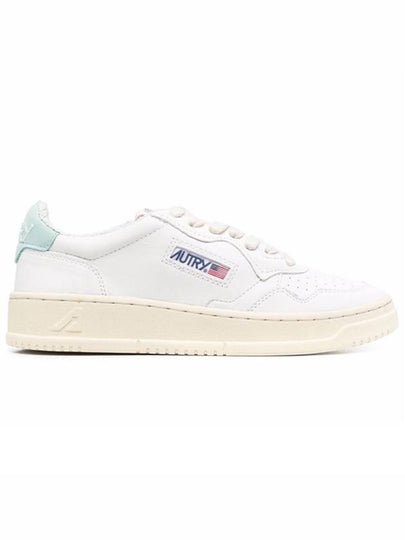 Women's Medalist Goat Mint Tab Low Top Sneakers White - AUTRY - BALAAN 2