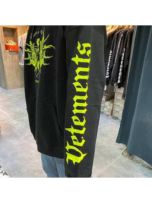 Label Gothic Logo Lettering Neon Hoodie Black - VETEMENTS - BALAAN 9