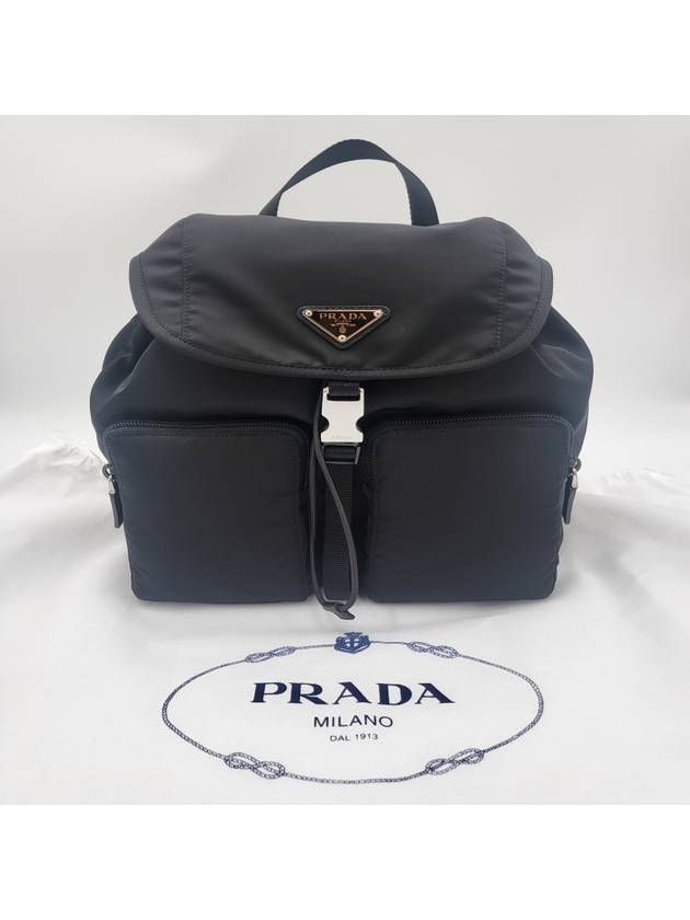 Nylon Triangle Logo Pocono Backpack Black - PRADA - BALAAN 2