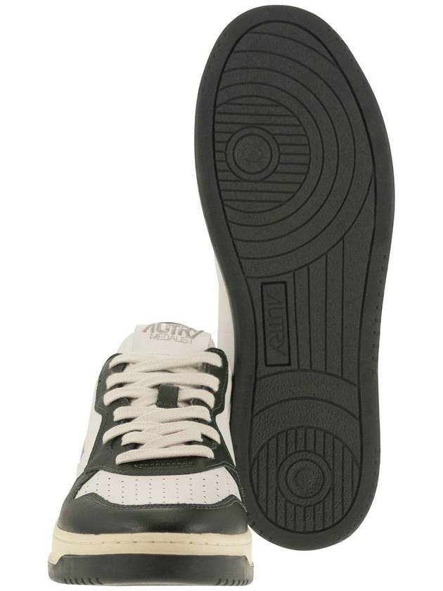 MEDALIST LOW - Leather Sneakers - AUTRY - BALAAN 5