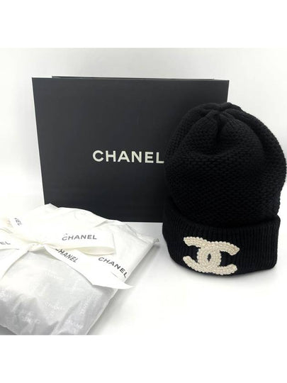 Beanie CC Logo Cashmere Winter Hat Classic Black AAA398 - CHANEL - BALAAN 2