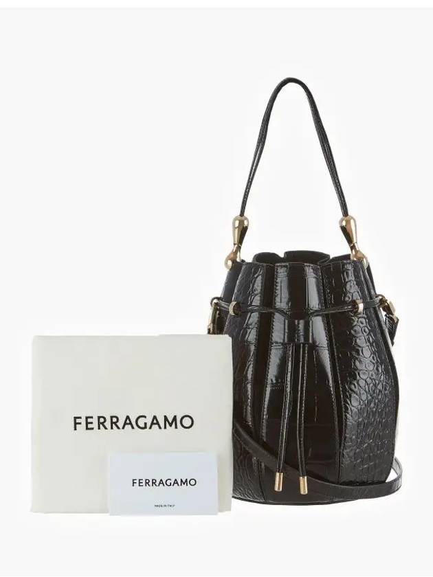 Women’s Inlays Leather Suede Bucket Bag Black - SALVATORE FERRAGAMO - BALAAN 4