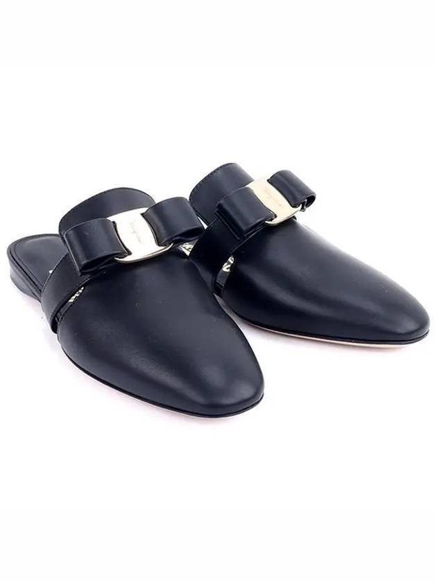 Salvatore Vara Bow Mule Bloafers Black - SALVATORE FERRAGAMO - BALAAN.