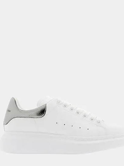 Oversized Low Top Sneakers Black White - ALEXANDER MCQUEEN - BALAAN 2