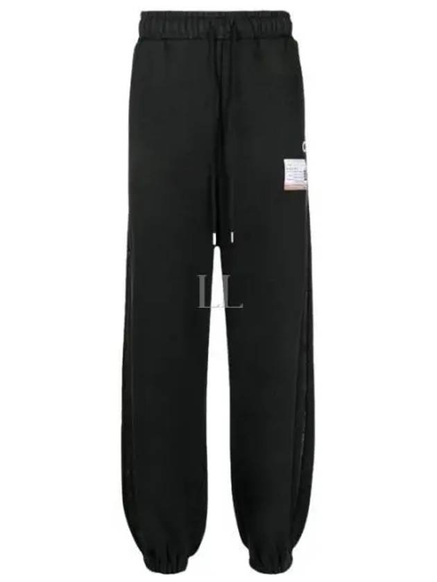 24 J12PT524 Black Logo Patch Sweatpants - MIHARA YASUHIRO - BALAAN 1