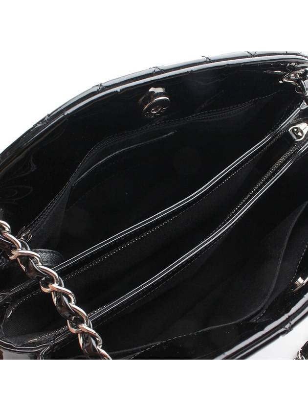 Black patent mademoiselle bowling bag - CHANEL - BALAAN 5