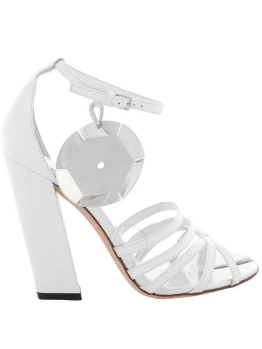 Burberry Optic White Split Toe Detail Leather Sandals Brand Size 35.5 US Size 5.5 - BURBERRY - BALAAN 1