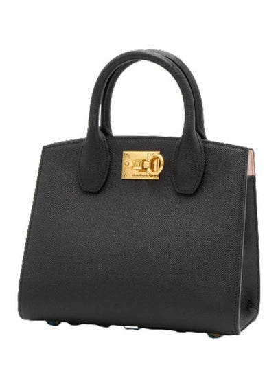 Gancini Studio Box Tote Bag Black Bonbon - SALVATORE FERRAGAMO - BALAAN 2