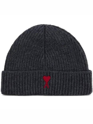 23FW BFUHA106 Small Heart Embroidered Logo Beanie 1007869 - AMI - BALAAN 1