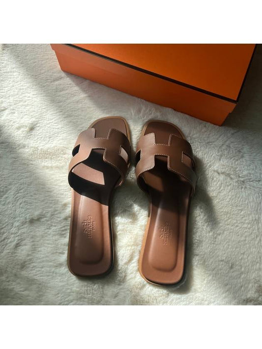 Women Sandals Oran Gold Slippers H021056Z - HERMES - BALAAN 2