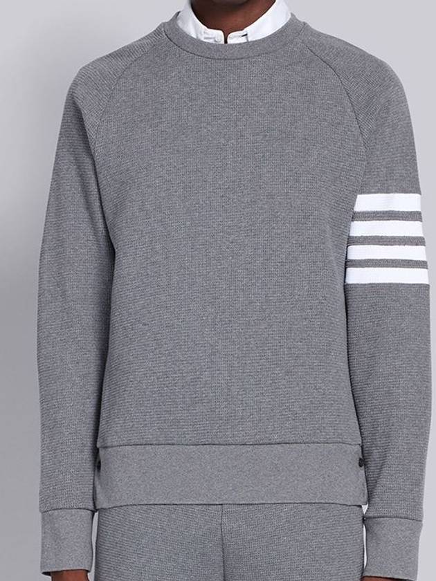 Men s wappen sweatshirt knit top gray waffle MJT205A 06452 - THOM BROWNE - BALAAN 1