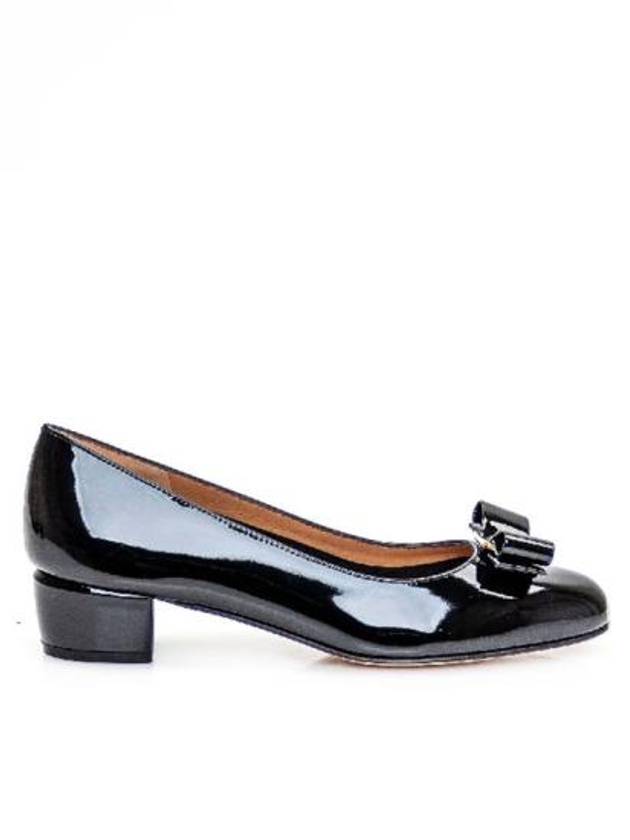 Vara Bow Patent Pumps Black - SALVATORE FERRAGAMO - BALAAN 3