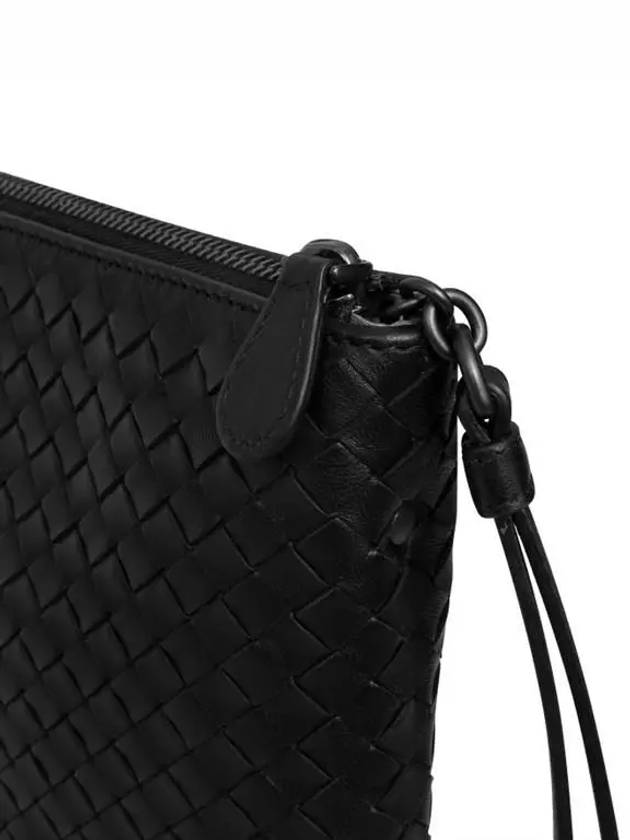 Intrecciato Strap Clutch Bag Black - BOTTEGA VENETA - BALAAN 6