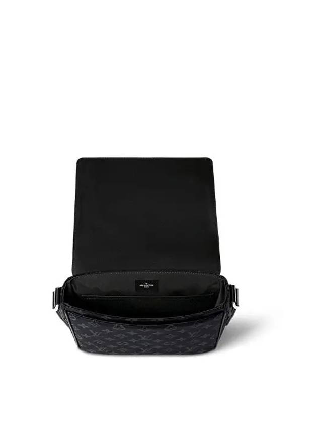 District PM Messenger Bag Black - LOUIS VUITTON - BALAAN 5