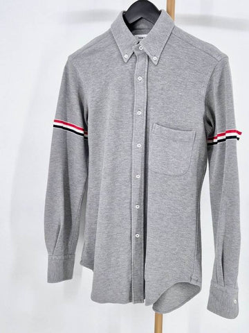 Three Stripes Armband PK Shirt Gray Size 2 - THOM BROWNE - BALAAN 1