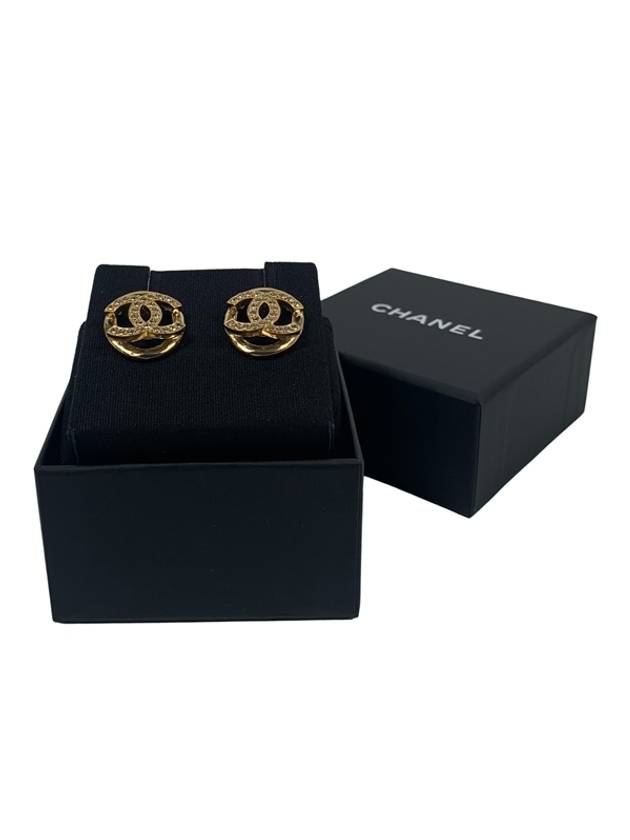 Earrings CC logo crystal gold cubic oval earrings AB8945 - CHANEL - BALAAN 8