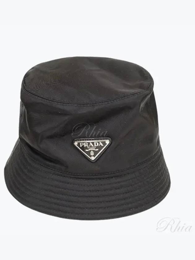 Re-Nylon Triangle Logo Bucket Hat Black - PRADA - BALAAN 2